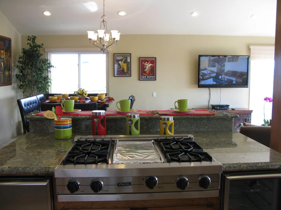 Viking cooktop, Counter Seating, Dining Room, and Living Room open floor plan