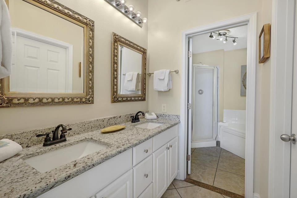 Lighthouse 608 - Signature Properties - Gulf Shores, AL