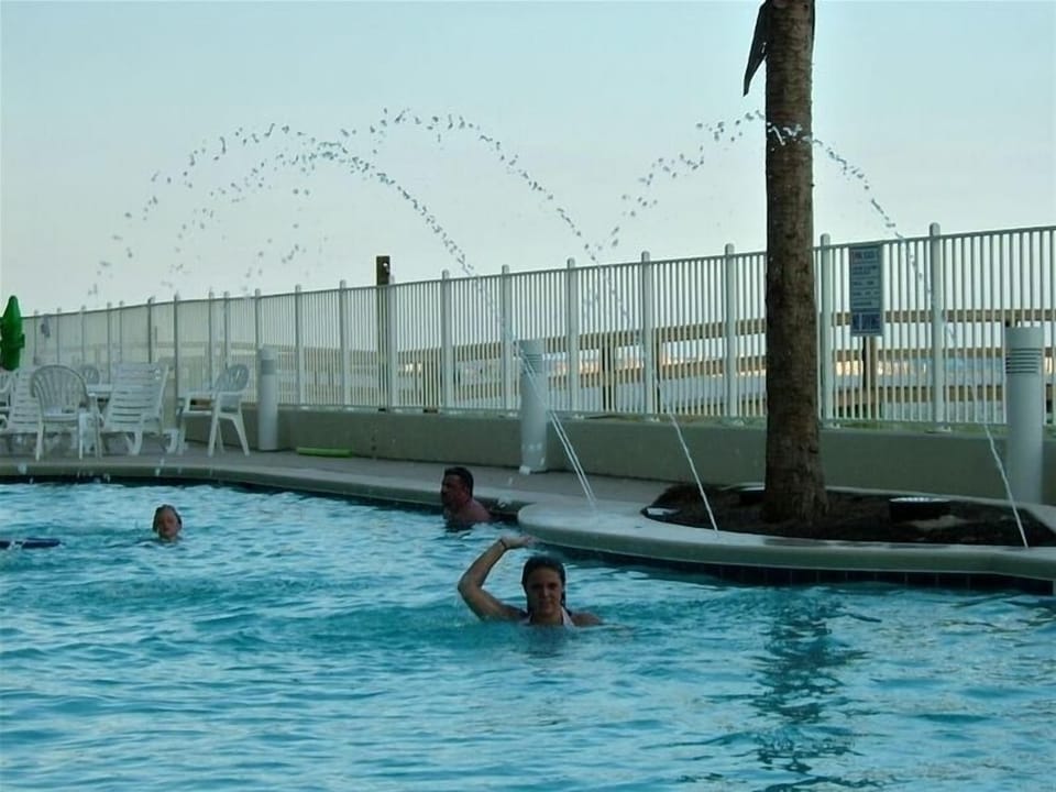 Fun pools with fountains!