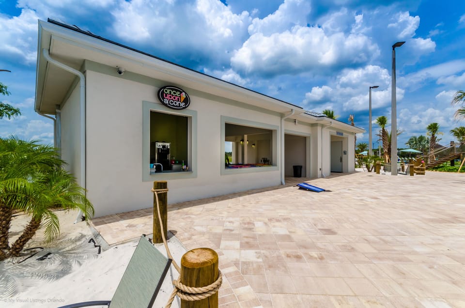 Storey Lake Resort Poolside Shops