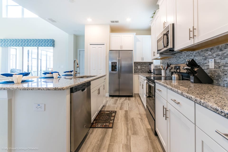 Experience convenience and comfort: Our ten-seater dining table bridges the gap between the living area and kitchen, ideal for shared meals and memorable moments.