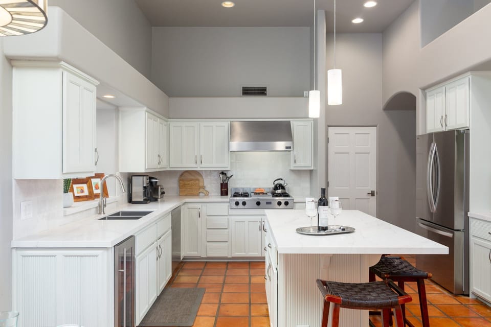 Kitchen - Newly renovated kitchen
