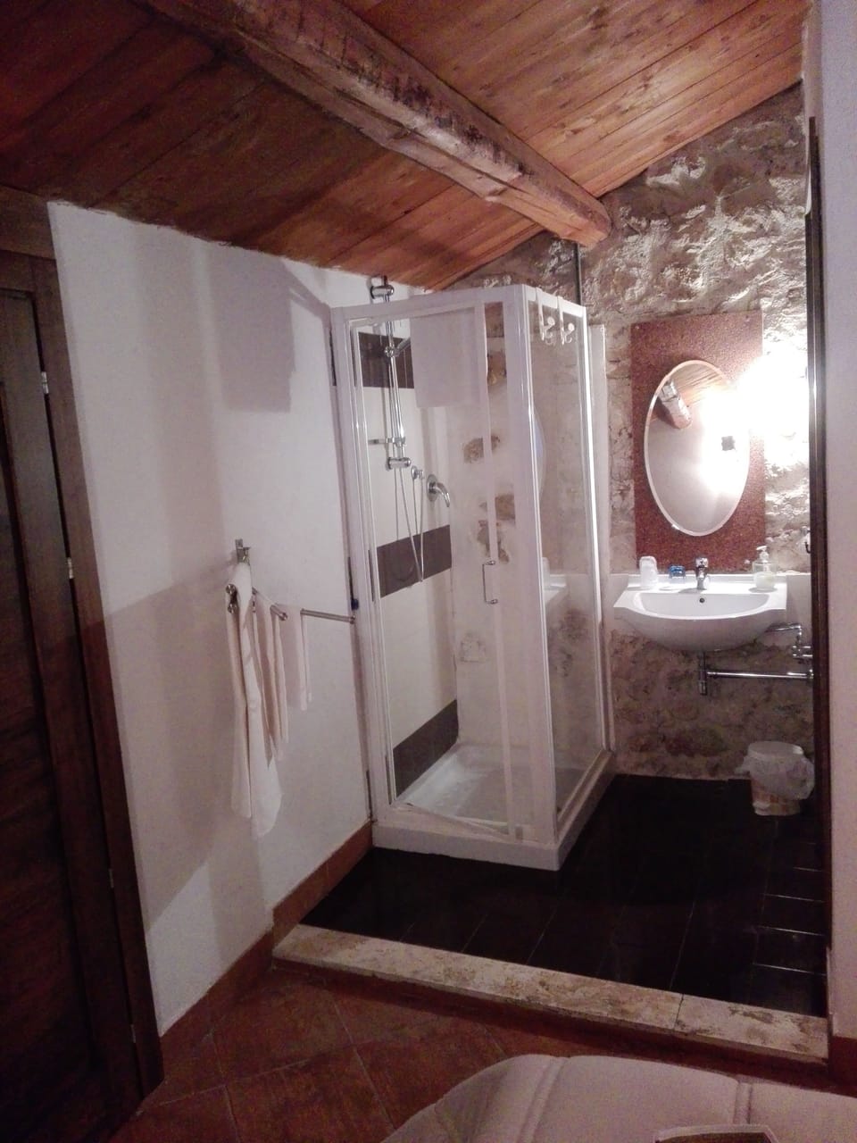 Bathroom shower