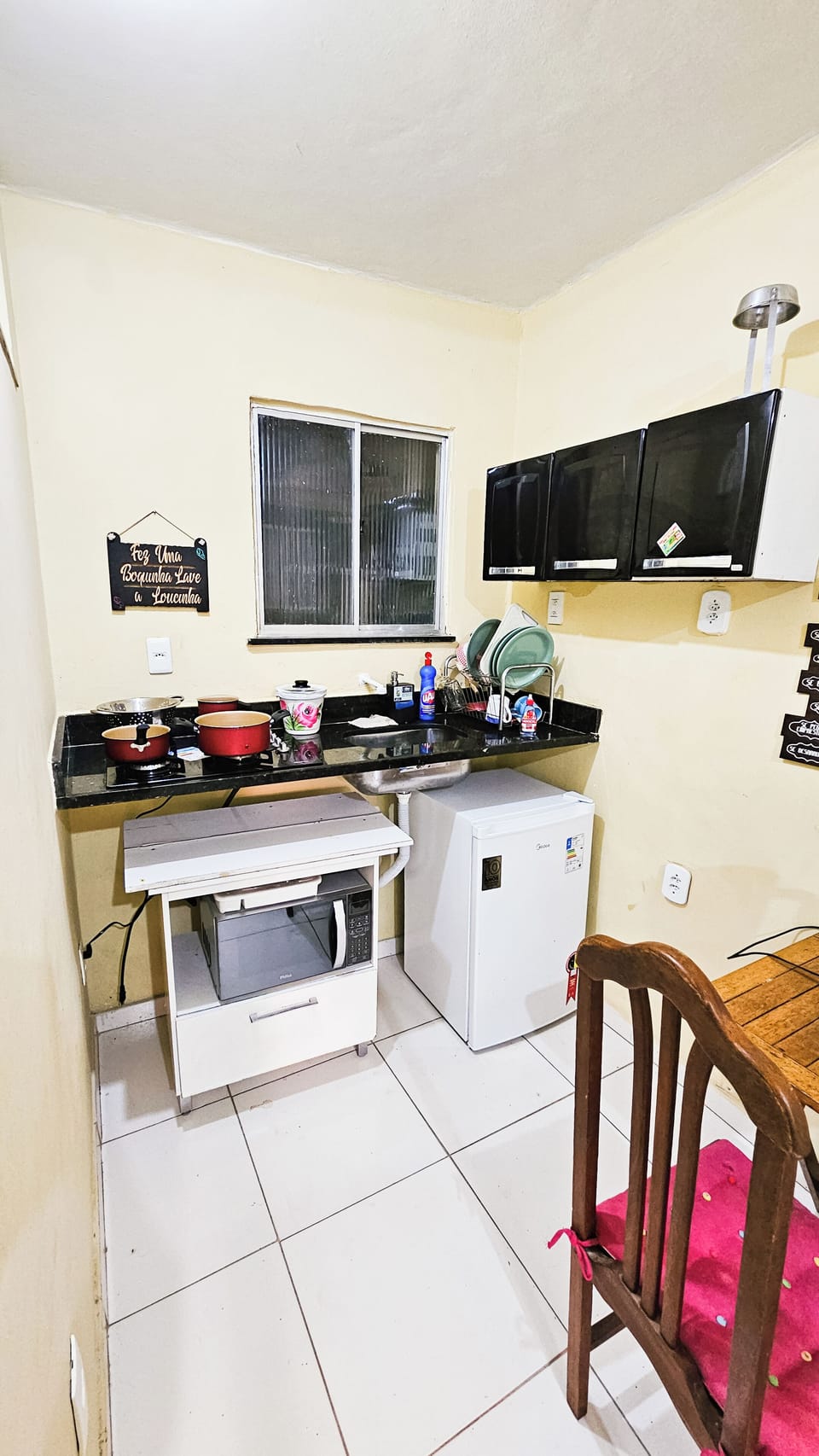 Kitnet | Private kitchen | Shared fridge, oven, coffee/tea maker, electric kettle