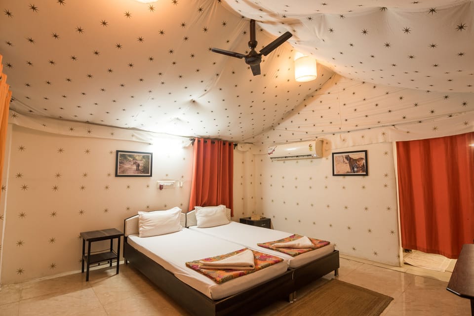 Luxury Tent | In-room safe, desk, rollaway beds