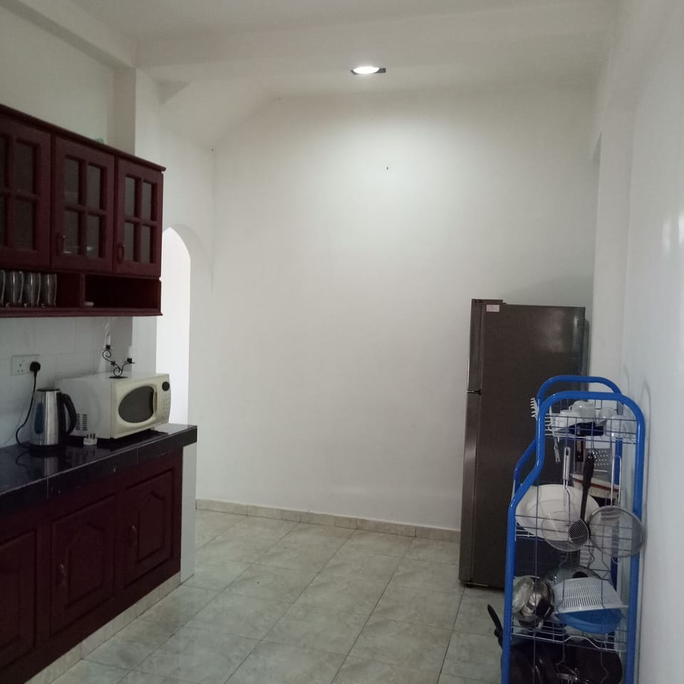 Deluxe Villa, 3 Bedrooms | Private kitchen | Fridge, microwave