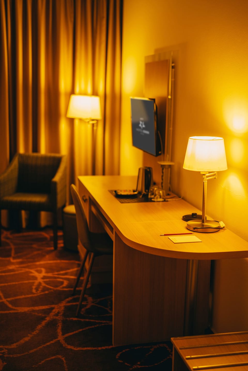 Single Room | Hypo-allergenic bedding available, minibar, in-room safe, desk