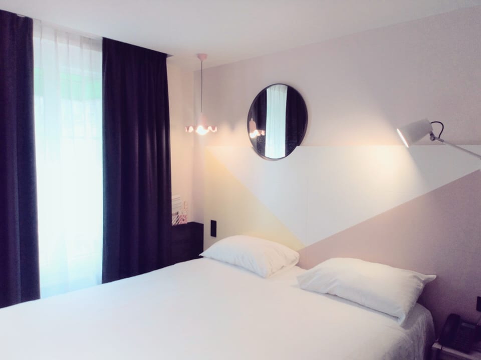 Standard Room, 1 Double Bed | Premium bedding, in-room safe, desk, laptop workspace