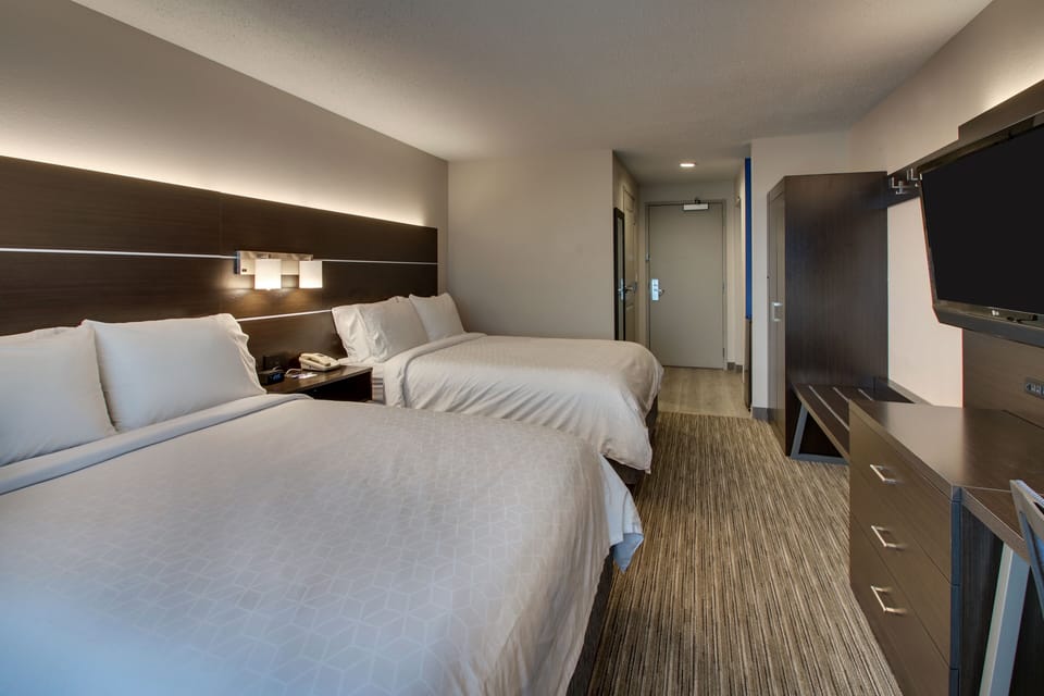 Standard Room, 2 Queen Beds | Premium bedding, in-room safe, desk, blackout drapes