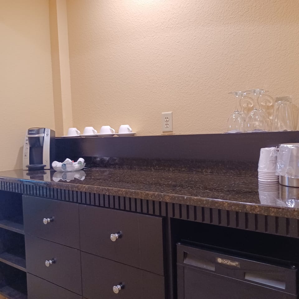 Executive Suite, Multiple Beds | Down comforters, in-room safe, desk, laptop workspace