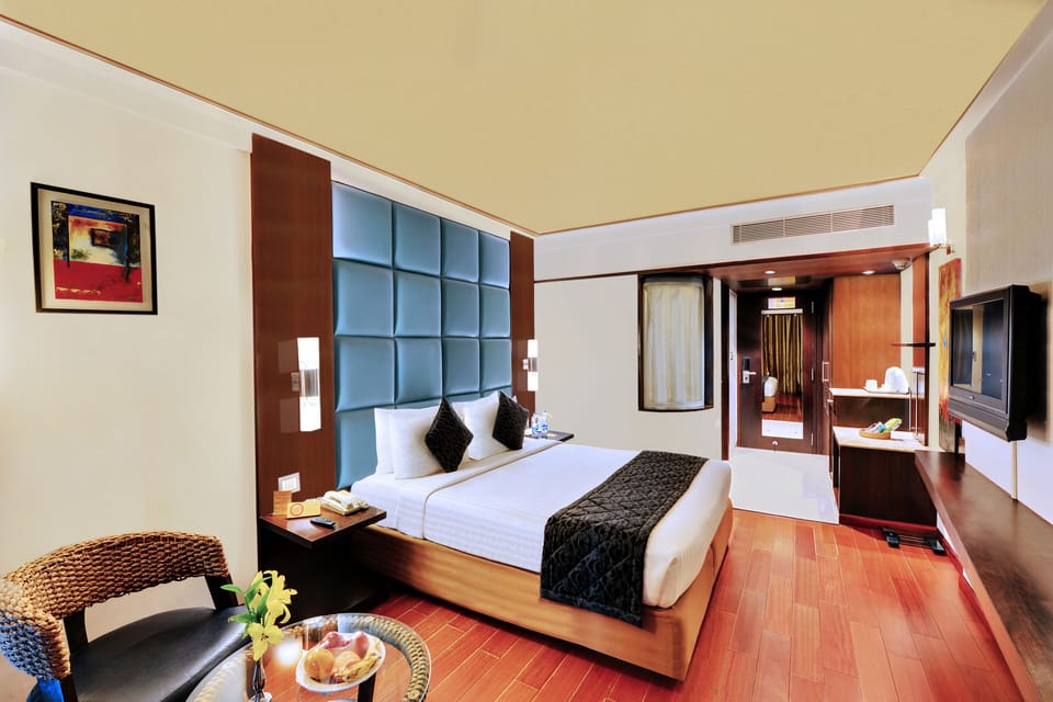 Blue Ribbon Room | Premium bedding, Select Comfort beds, minibar, in-room safe