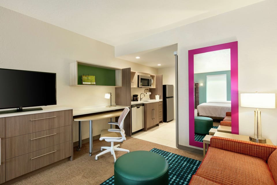 Studio, 2 Queen Beds, Non Smoking | Premium bedding, desk, laptop workspace, blackout drapes