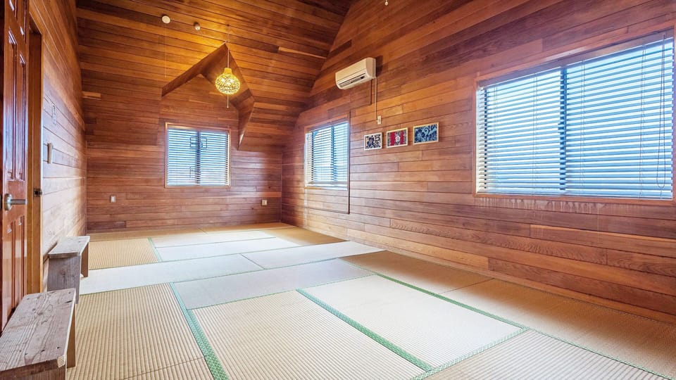 Deluxe Villa | 2 bedrooms, desk, WiFi (free), bed sheets