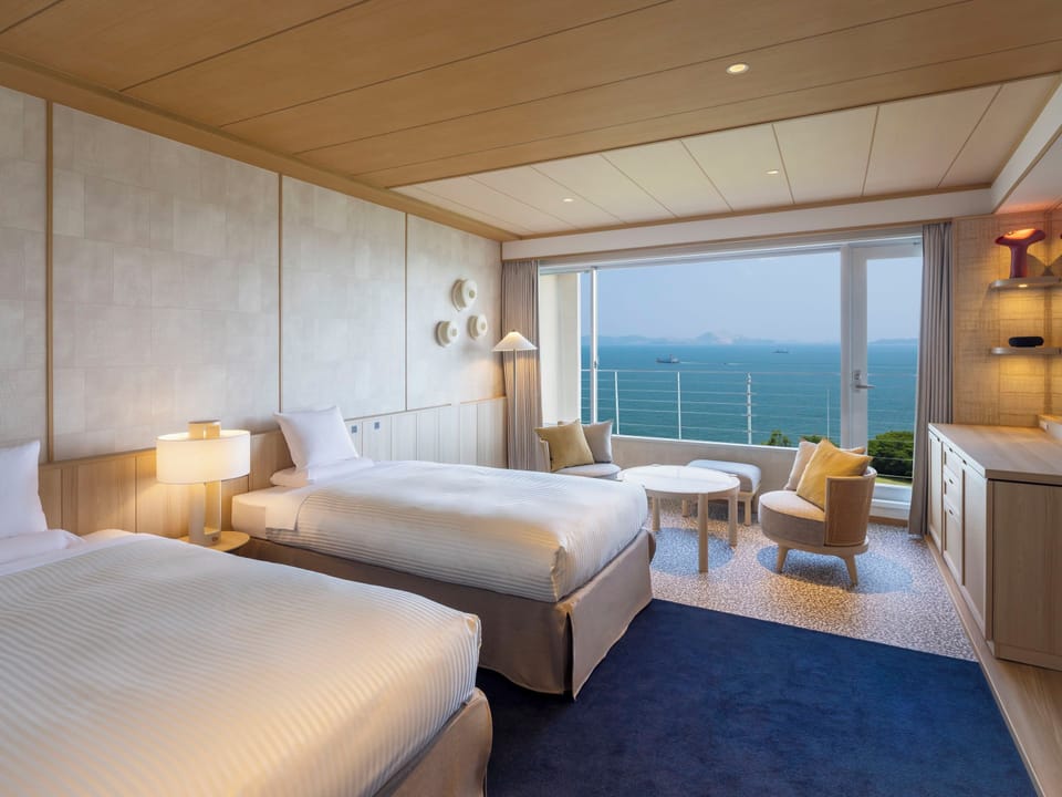 Superior Twin(Ocean view)(With shower booth)(Non-smoking) | In-room safe, desk, WiFi (free), bed sheets