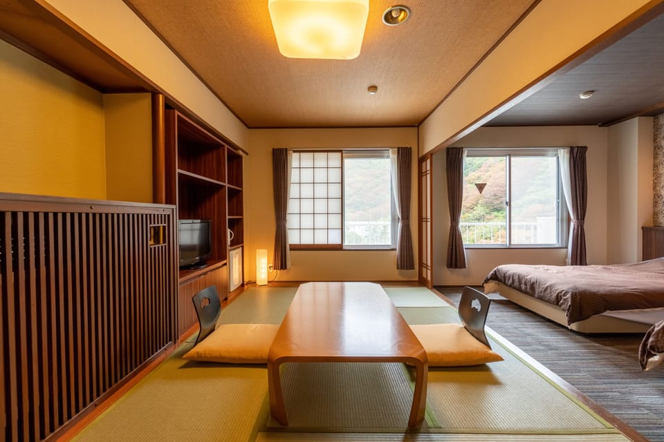 Japanese Western Style Room + Twin beds, No bathroom, Non Smoking | In-room safe, bed sheets