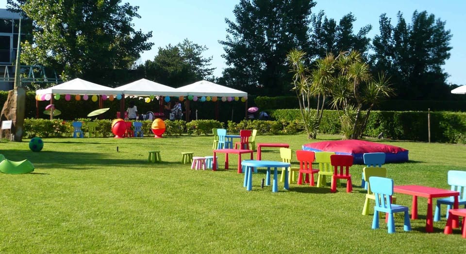 Children's play area - outdoor