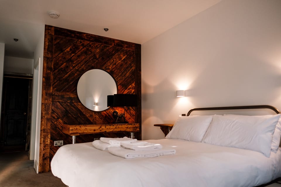 Family Room, Private Bathroom | 1 bedroom, premium bedding, minibar, individually decorated