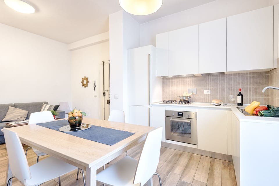 Comfort Apartment, 1 Bedroom | Private kitchen | Full-size fridge, oven, stovetop, cookware/dishes/utensils