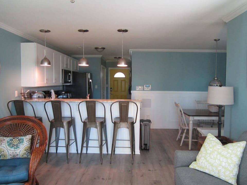 Bar Seating
