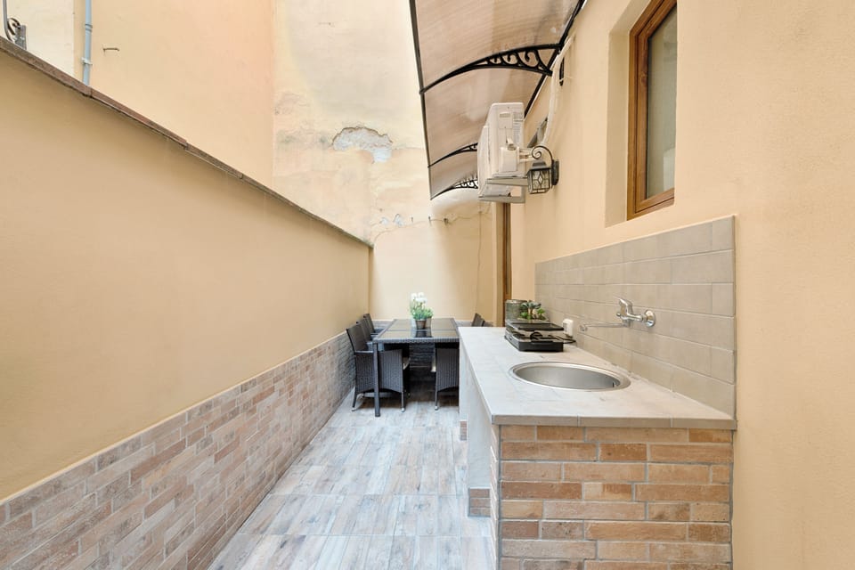 Comfort Condo, 2 Bedrooms | Terrace/patio
