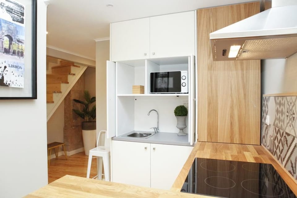 Apartment, 1 Bedroom, Mezzanine | Private kitchenette | Coffee/tea maker