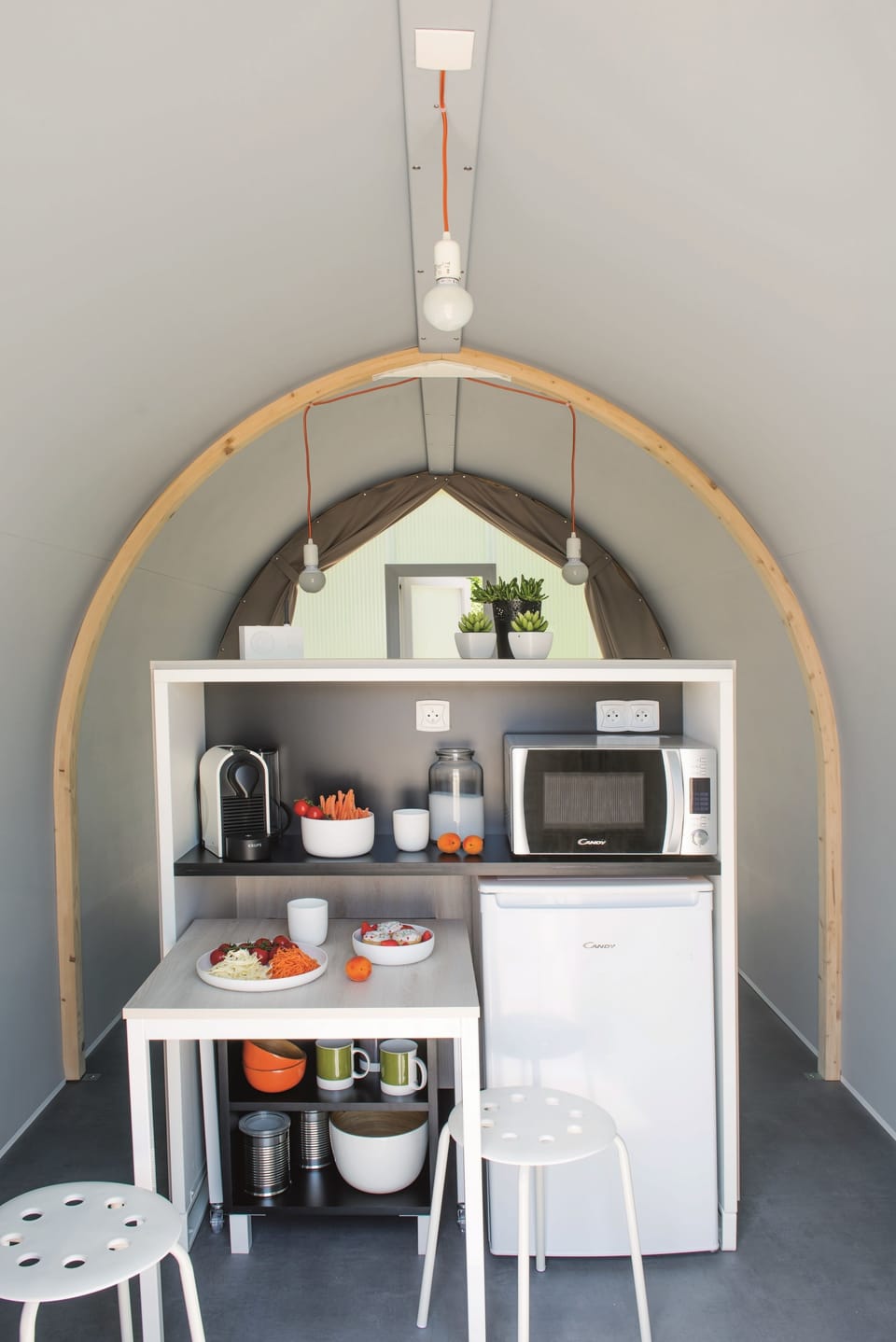 Romantic Tent | Private kitchen | Full-size fridge, coffee/tea maker, electric kettle