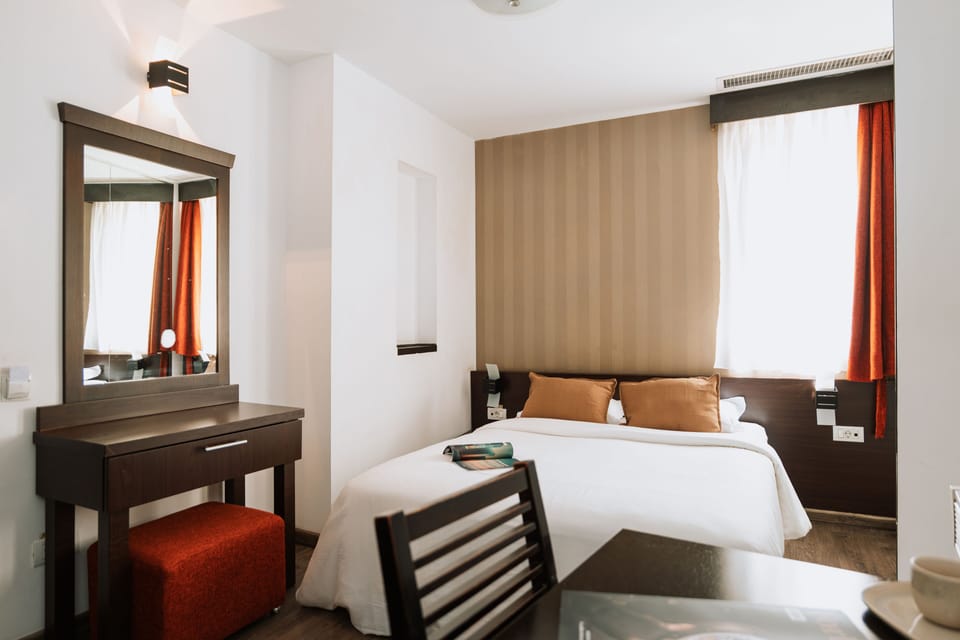 Classic Double Room | In-room safe, desk, free WiFi, bed sheets
