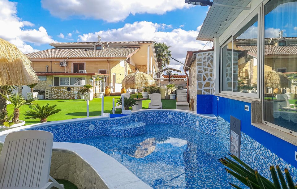 pool