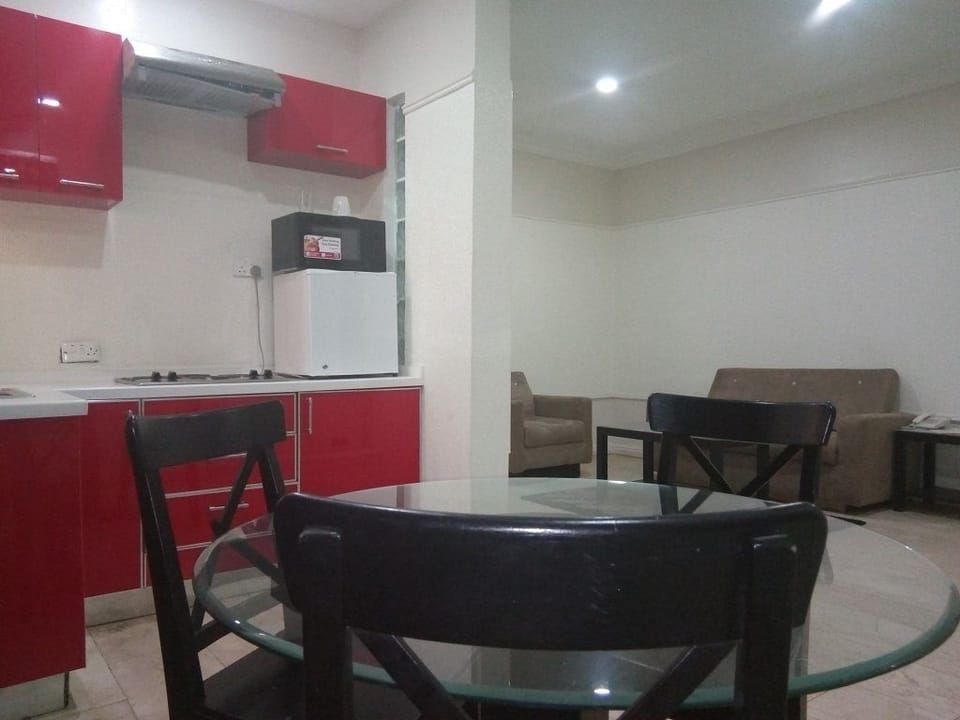 Executive Suite | In-room dining