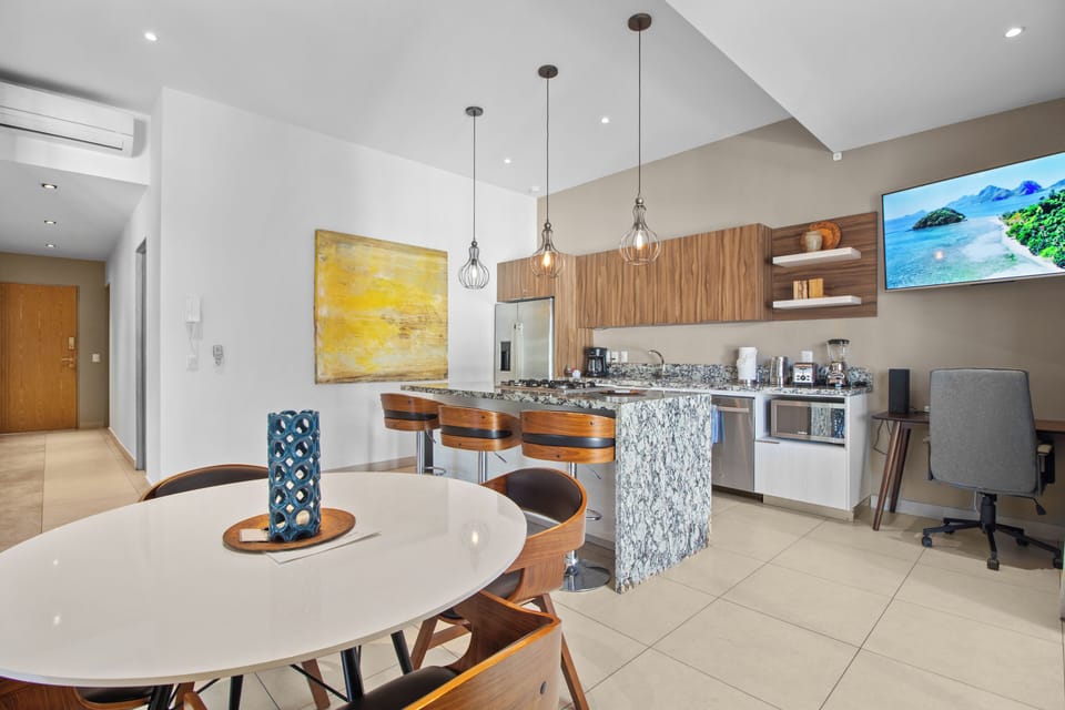 Dining table with seating for 4