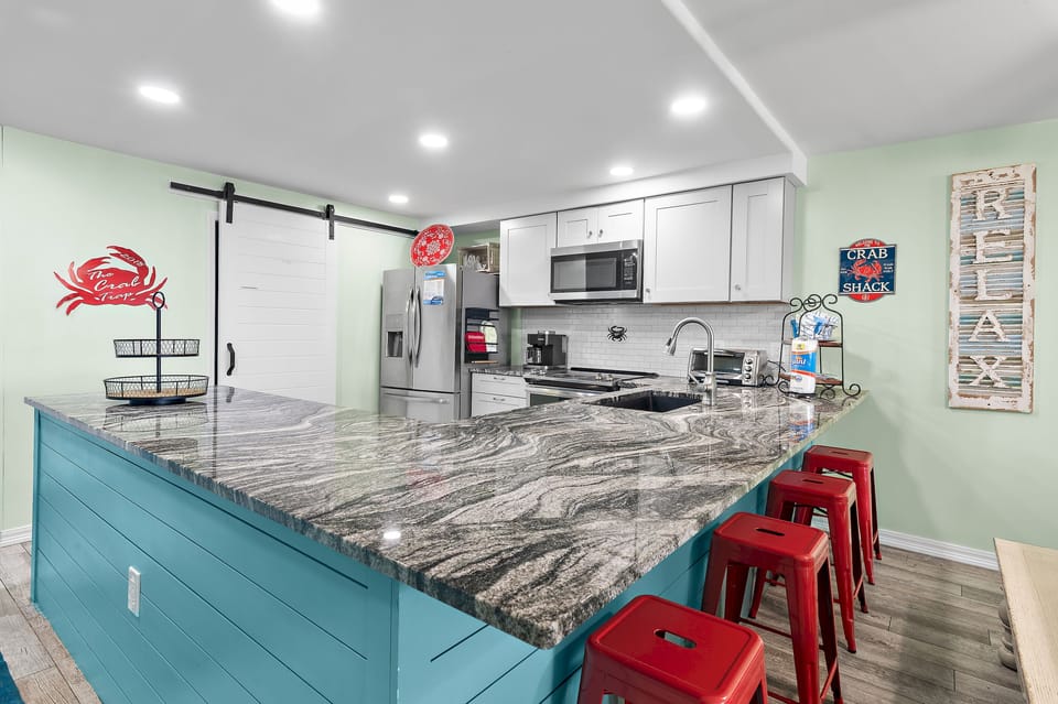 Eat-in bar seating