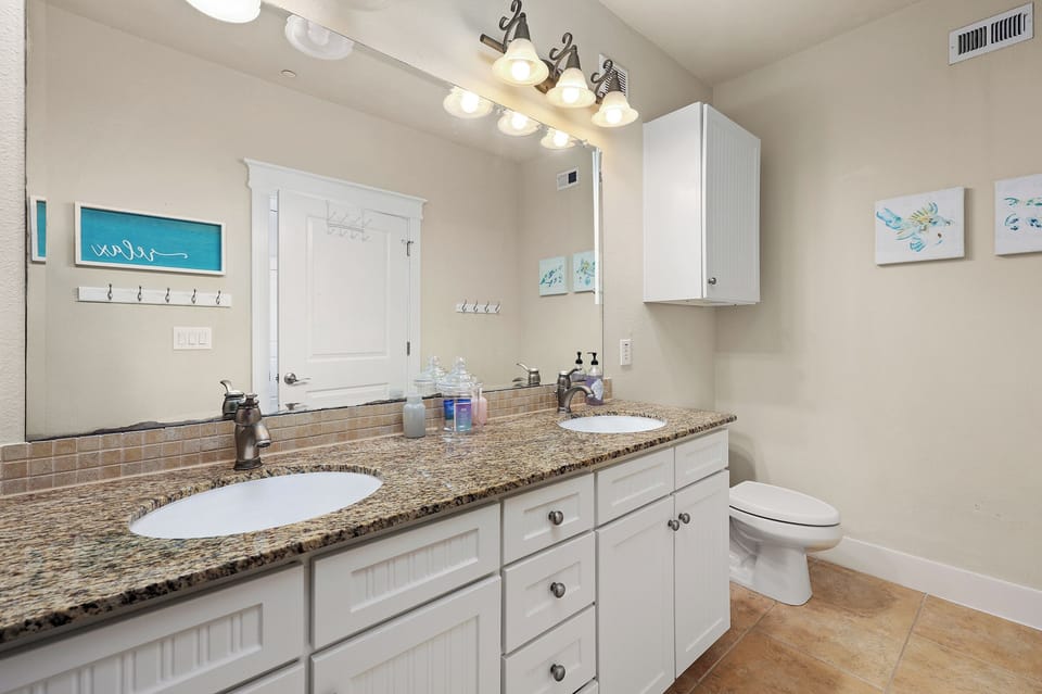 Double sink vanity