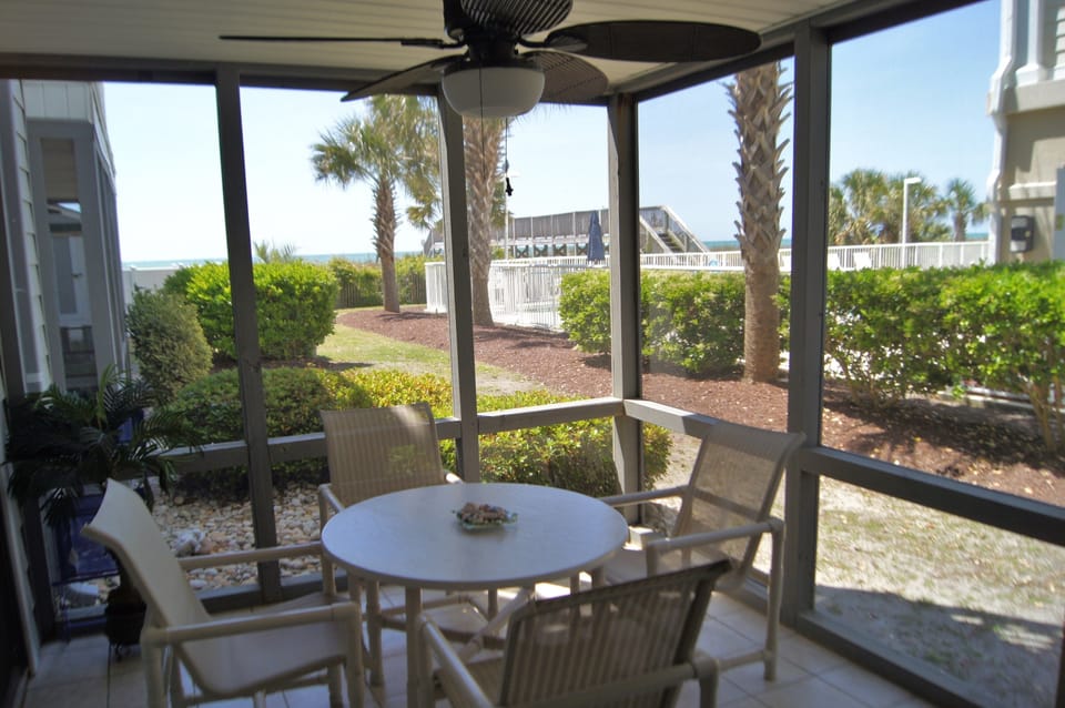 Condo, 3 Bedrooms | Outdoor dining