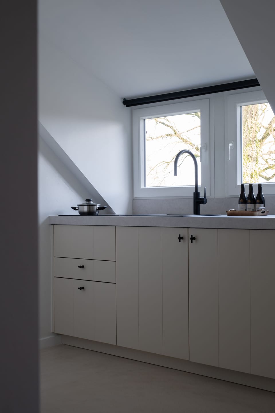 Family Quadruple Room | Private kitchen | Fridge, microwave, stovetop, coffee/tea maker