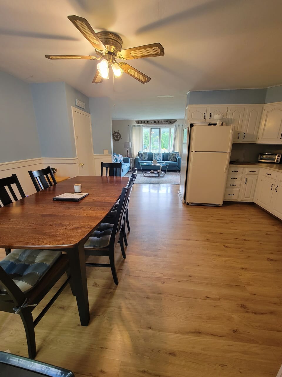 Kitchen table