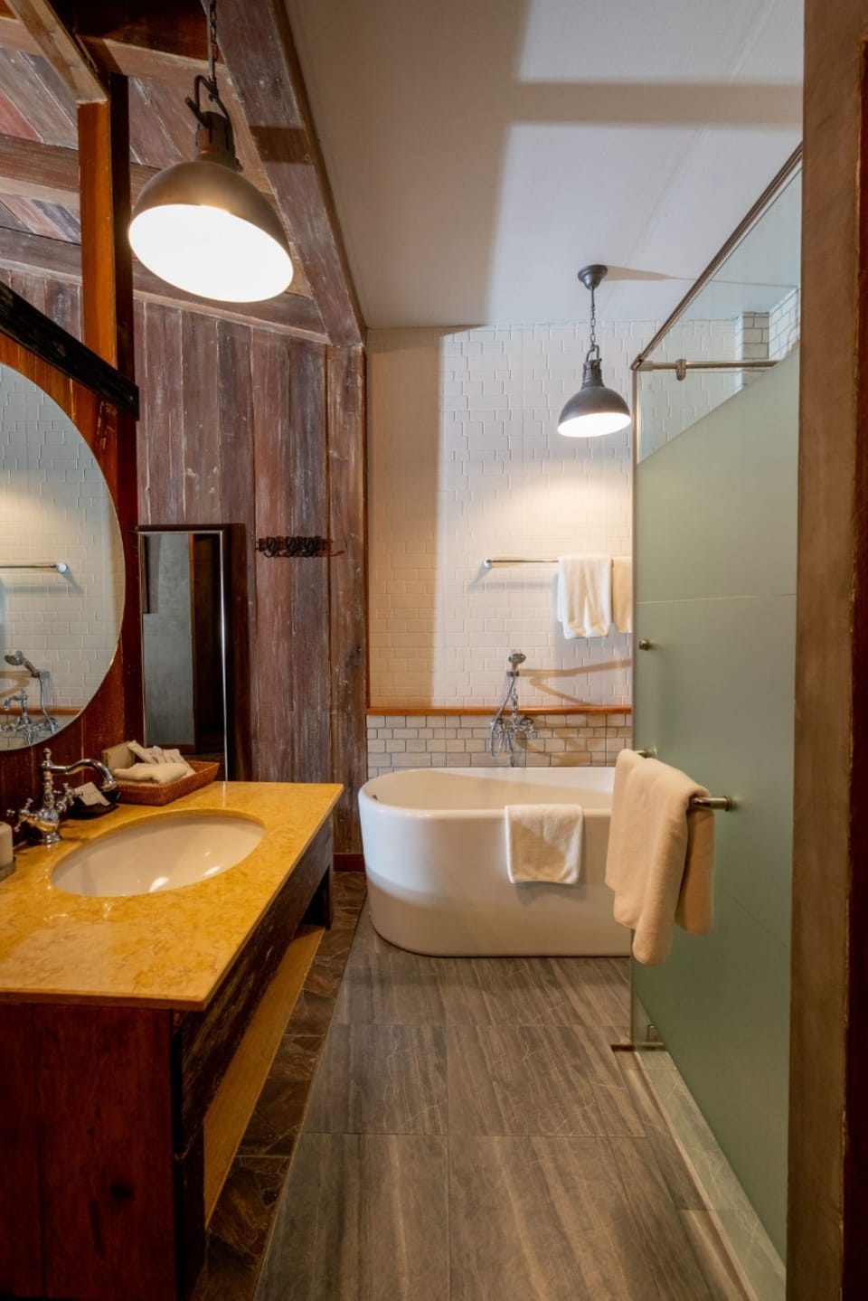 Design Studio | Minibar, in-room safe, blackout drapes, soundproofing