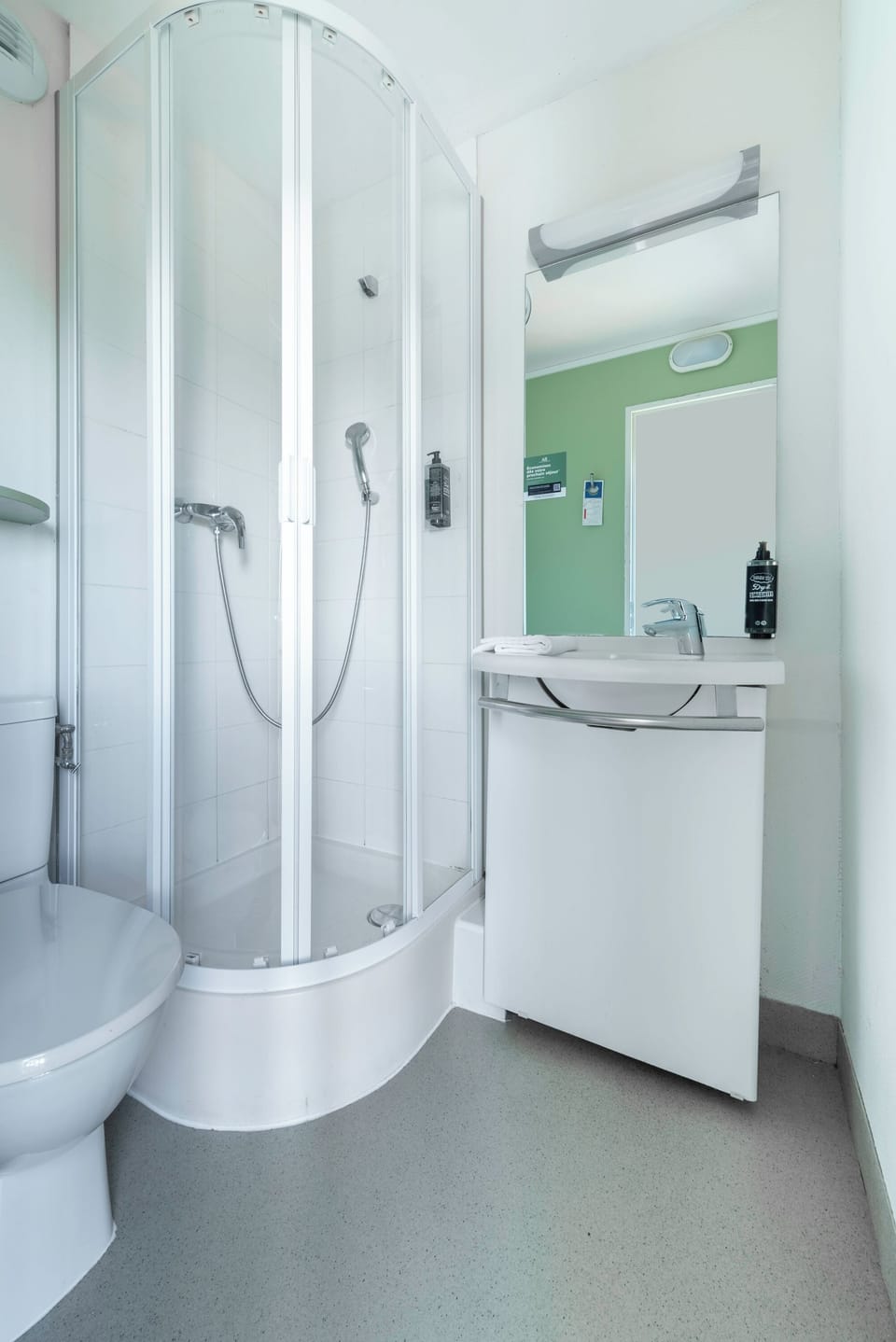 Shower, eco-friendly toiletries, towels, soap