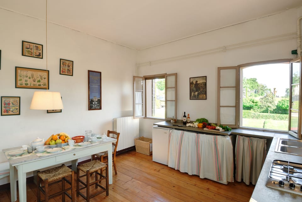 Apartment, 3 Bedrooms (6 pax) | Private kitchen | Fridge, microwave, oven, stovetop