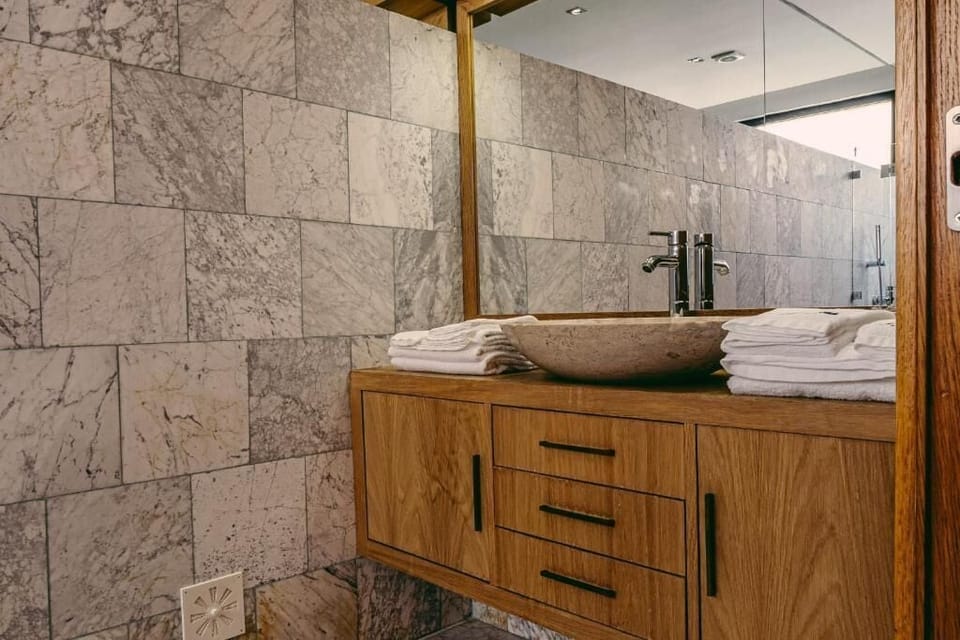 Double Room, Garden View | Bathroom | Shower, free toiletries, hair dryer, bathrobes