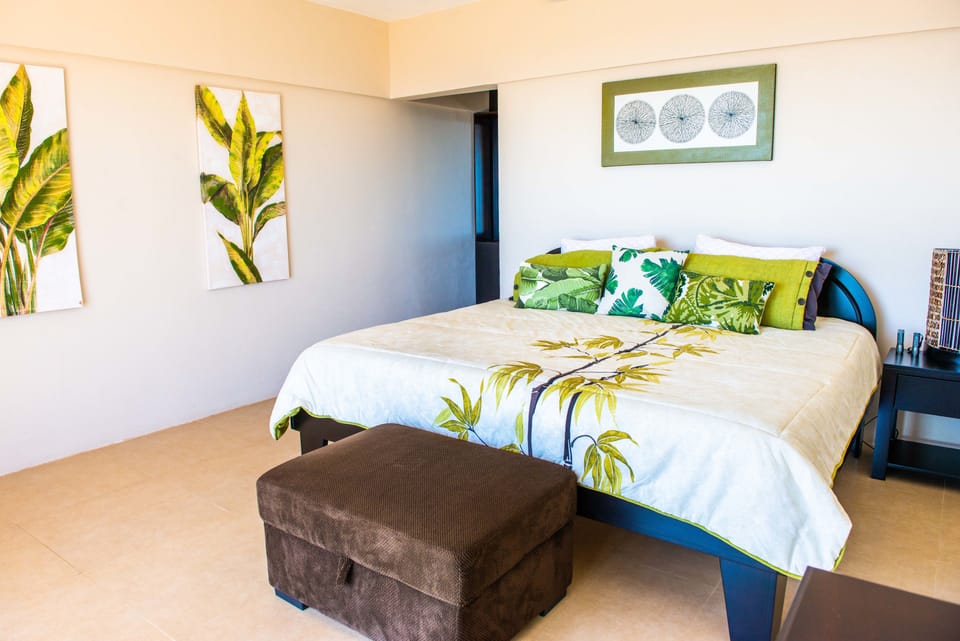 Pool Front with Ocean View | 1 bedroom, premium bedding, in-room safe, individually decorated