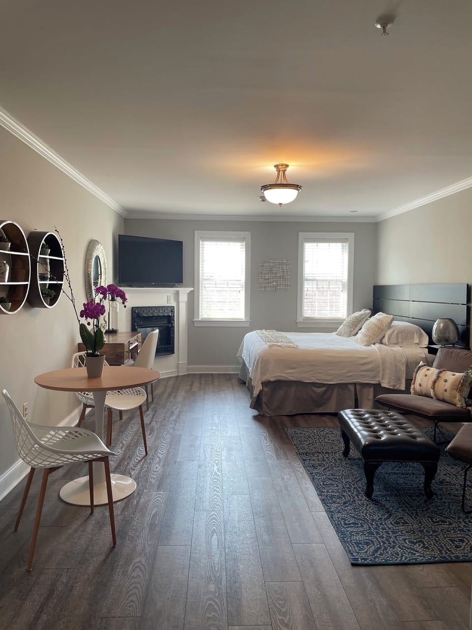 Room, Private Bathroom (Bucks County Suite) | Bathroom | Free toiletries, hair dryer, towels