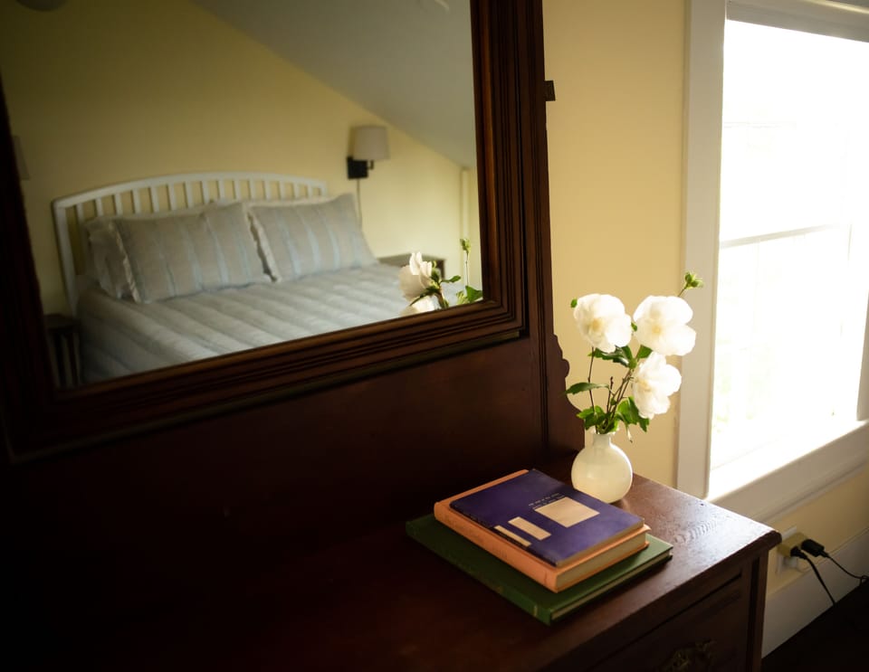 Deluxe Triple Room, Private Bathroom (Sunflower Suite) | Free WiFi, bed sheets