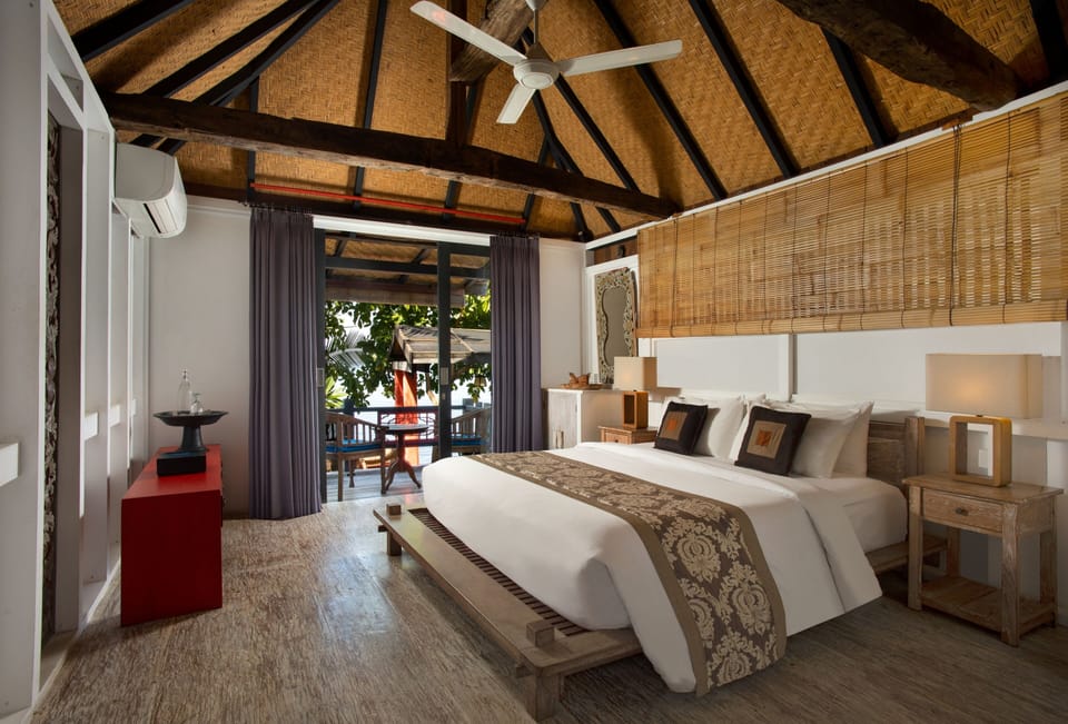 Amed - Beach Front (Upstairs) | Premium bedding, in-room safe, blackout drapes, free WiFi