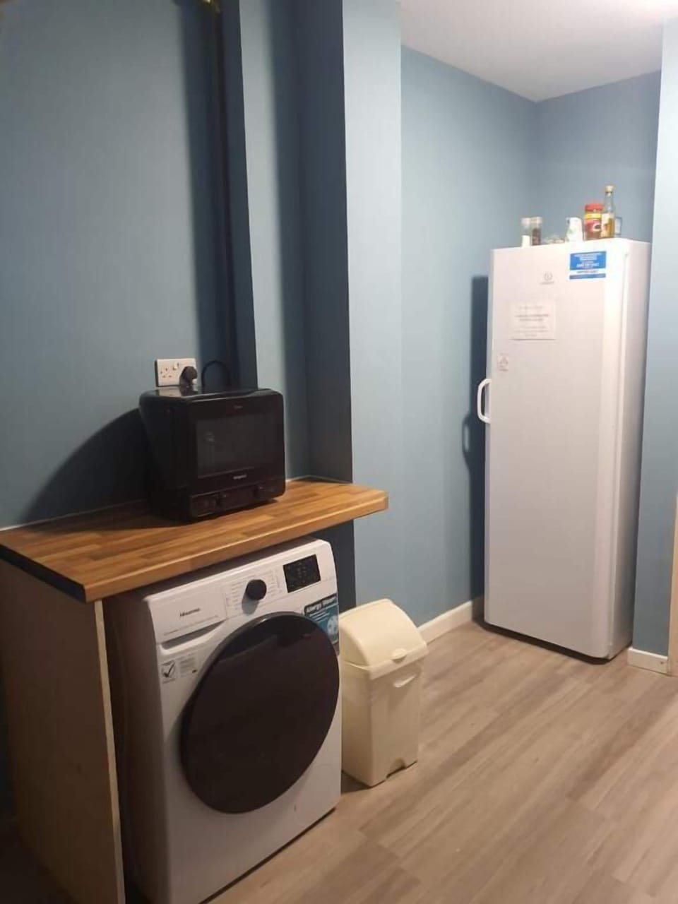 Shared fridge, microwave