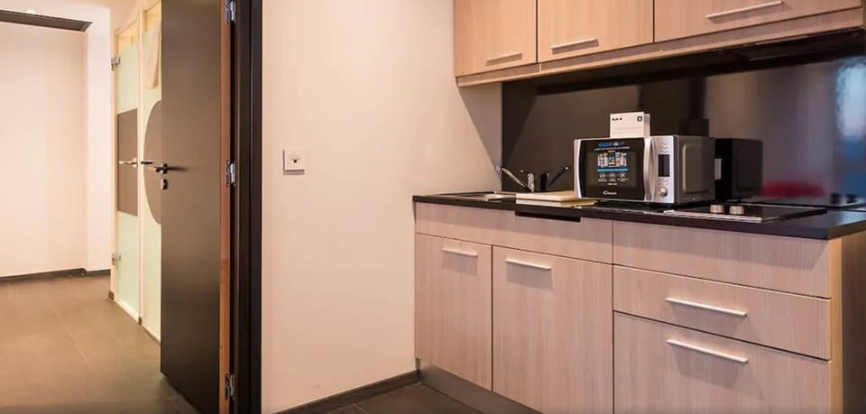 Private kitchenette