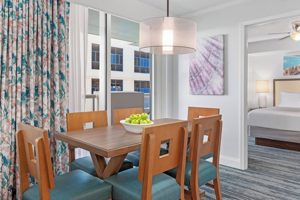 2 Bedroom | Dining room