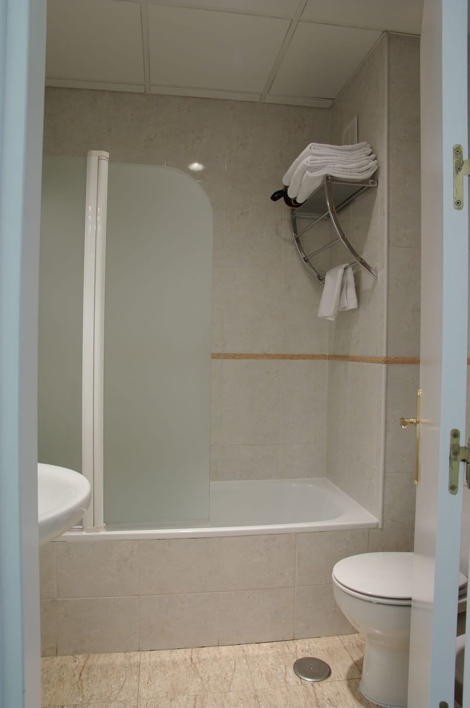 Hair dryer, towels