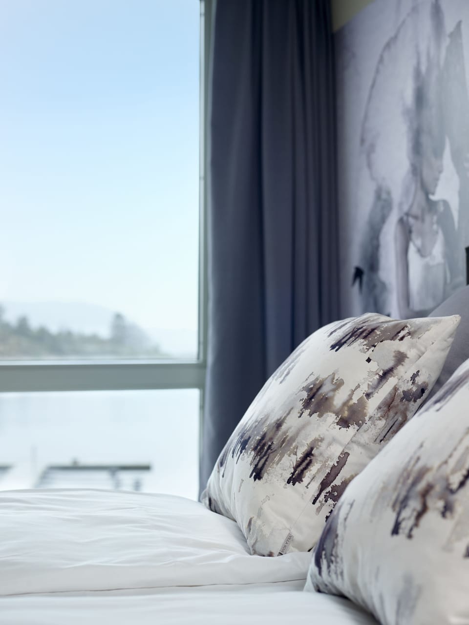 Frontsuite with Balcony | Minibar, desk, free WiFi