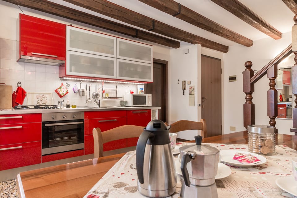 Apartment, 1 Bedroom | Private kitchen | Fridge, microwave, oven, stovetop