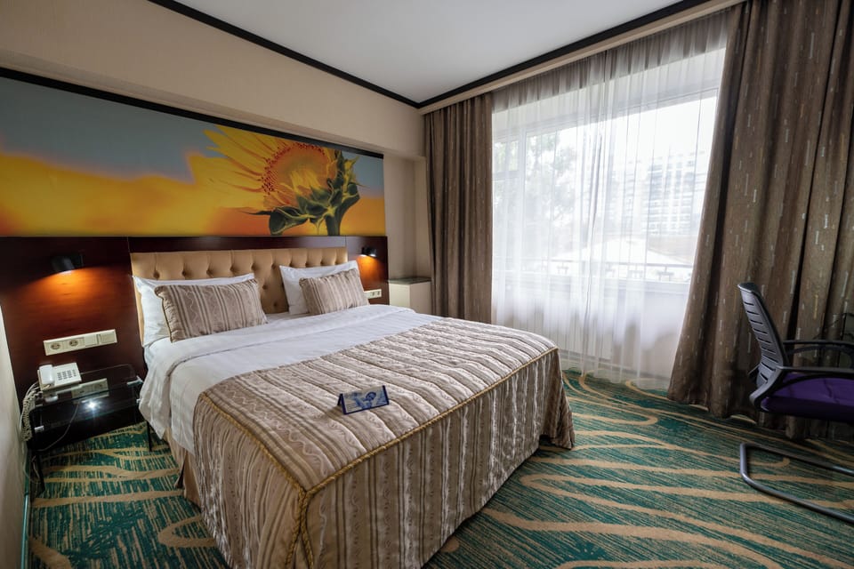 Standard Double Room | Premium bedding, minibar, in-room safe, desk
